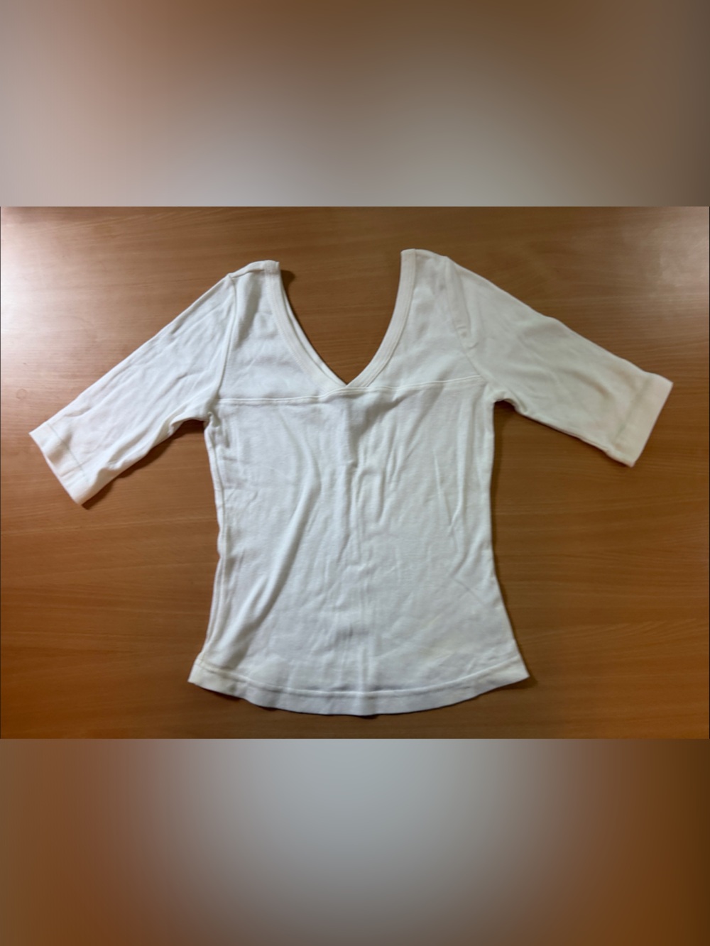 Guess White V-Neck Women's Top